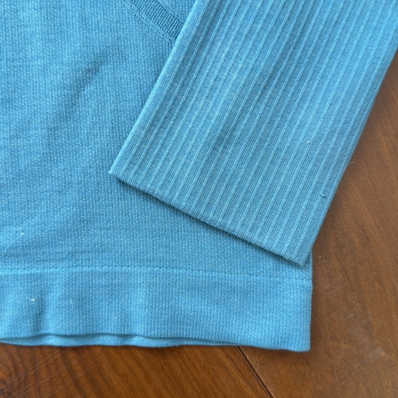 Lululemon Swiftly Tech Long Sleeve size 6 - Picture 4 of 5